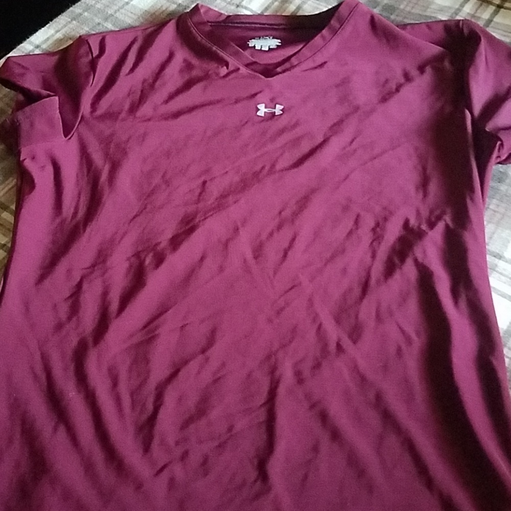 Burgandy UA shirt